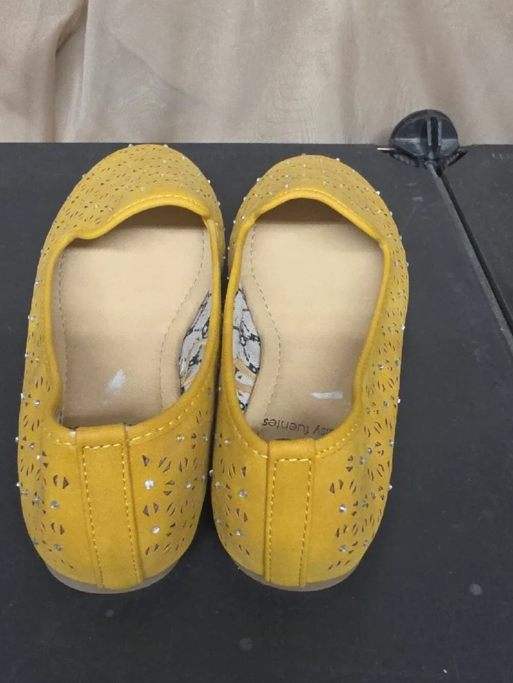 Brand New, Daisy Fuentes Girls Size 1 Mustard Yellow Ballet Flats W/Diamond Gems